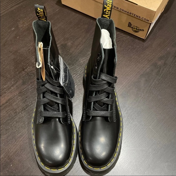 Dr Martens Molly Black Buttero Leather - Picture 5 of 6